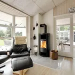 Emilia - 1-8km From The Sea By Interhome Semesterbostad