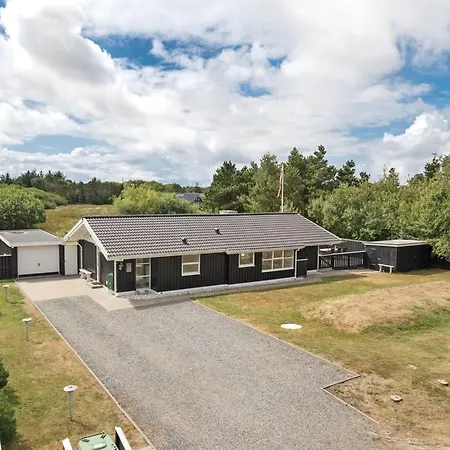 Holiday home Emilia *