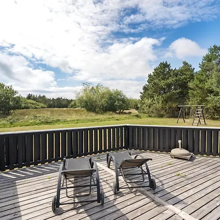 Emilia Holiday home