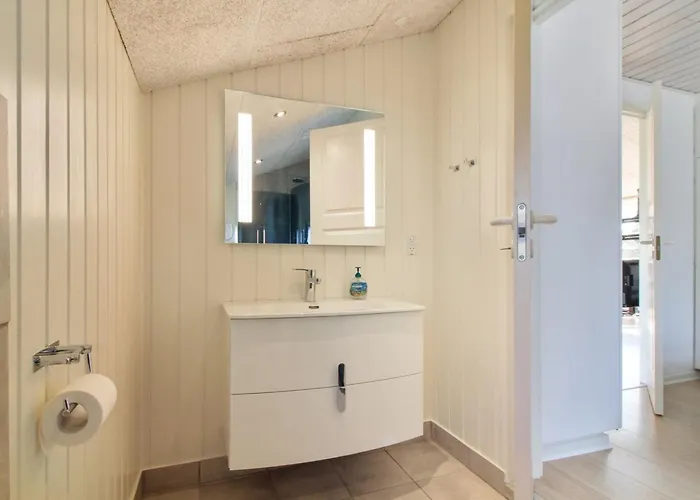 Emilia - 1-8km From The Sea By Interhome Blåvand