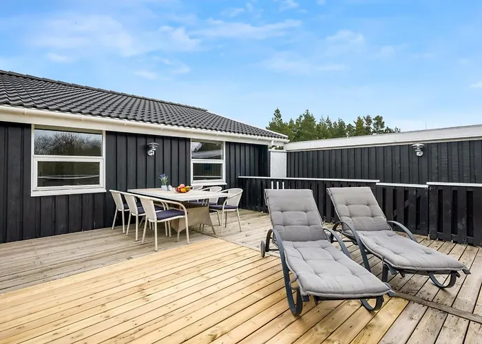 Emilia - 1-8km From The Sea By Interhome Feriehus