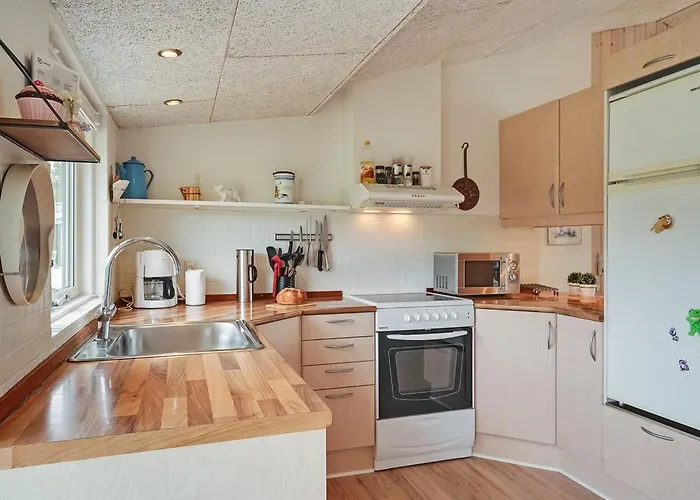 Emilia - 1-8km From The Sea By Interhome Blåvand